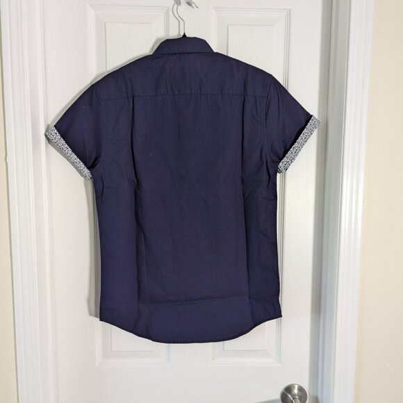 NWT Denim & Flower Printed Poplin Short-Sleeve Button-Down Shirt - Picture 3 of 5